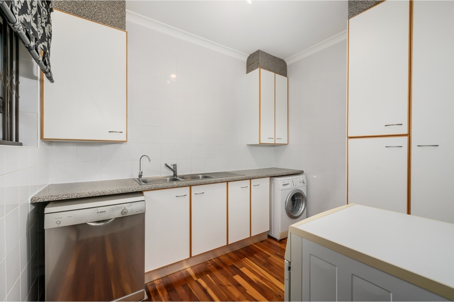 4 Bedroom Property for Sale in Summerstrand Eastern Cape